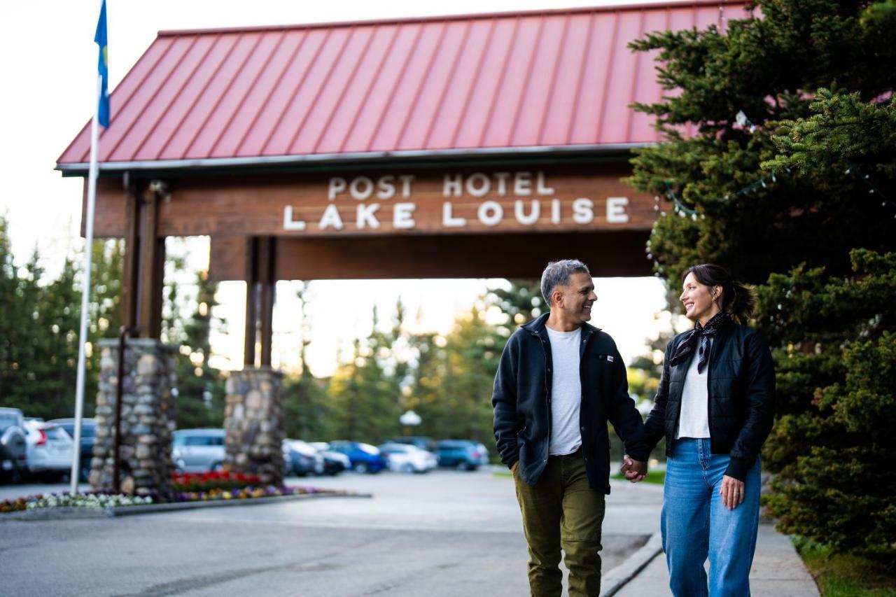 Post Hotel & Spa Lake Louise Bagian luar foto